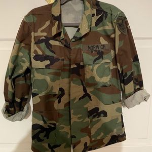 VINTAGE Military Fatigue Jacket!